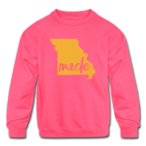 Made (Missouri Gold print) Kids' Crewneck Sweatshirt - neon pink